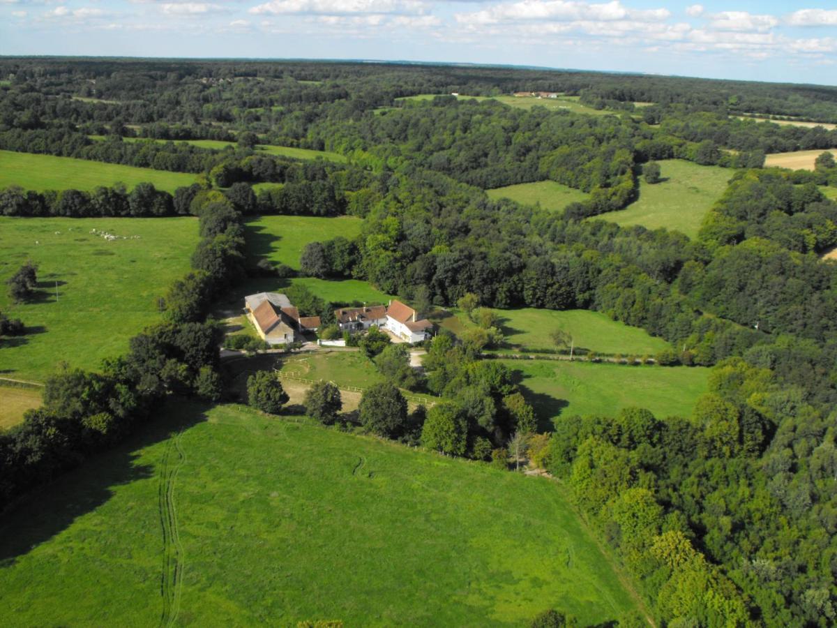Domaine De Varenne Bed & Breakfast Saint-Amand-en-Puisaye Luaran gambar